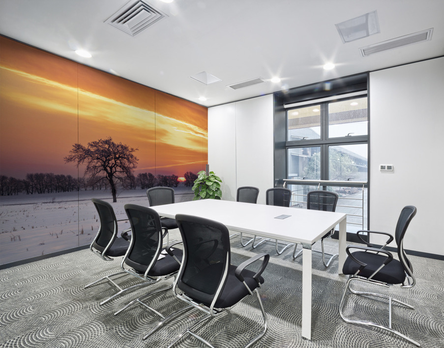 Lone Tree at Sunrise Wall Printing